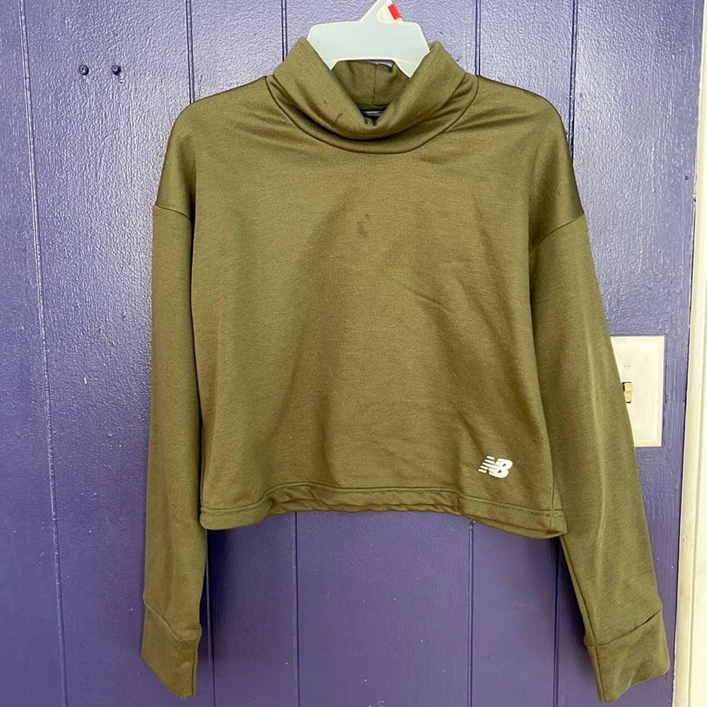 New Balance
Medium 
Cropped
